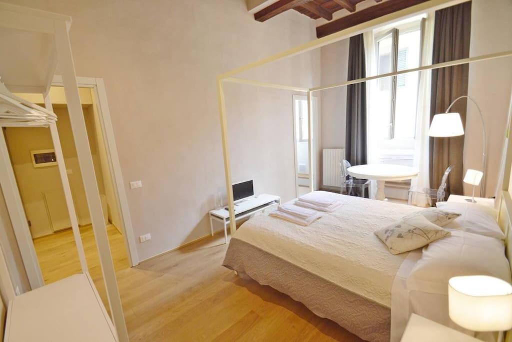 Apartment Keys Of Italy - Albero 15 Small - Train Station For Couples 2nd Floor Florence